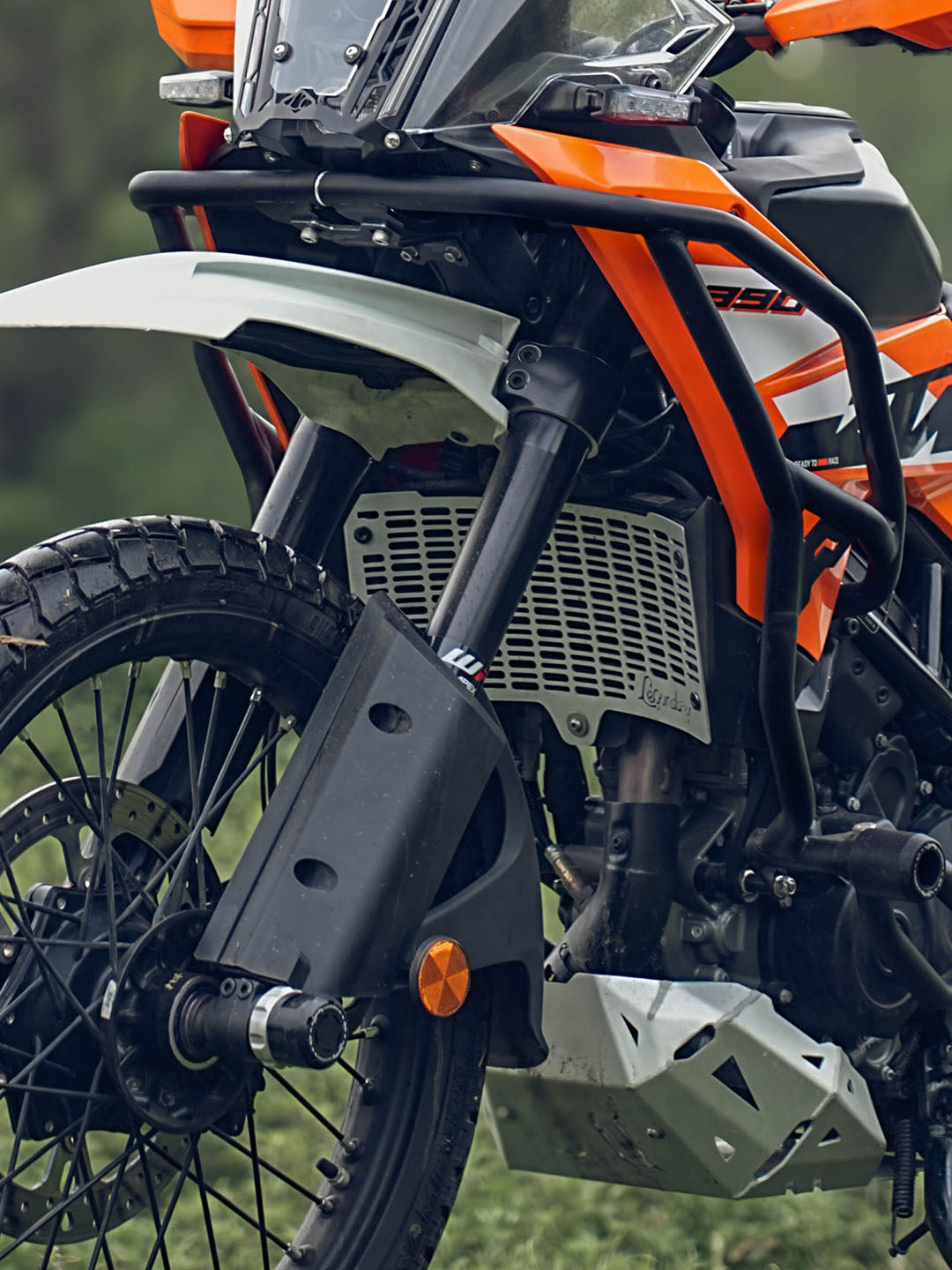 LEGUNDARY Vector Radiator Grill Silver for KTM 250 Adventure