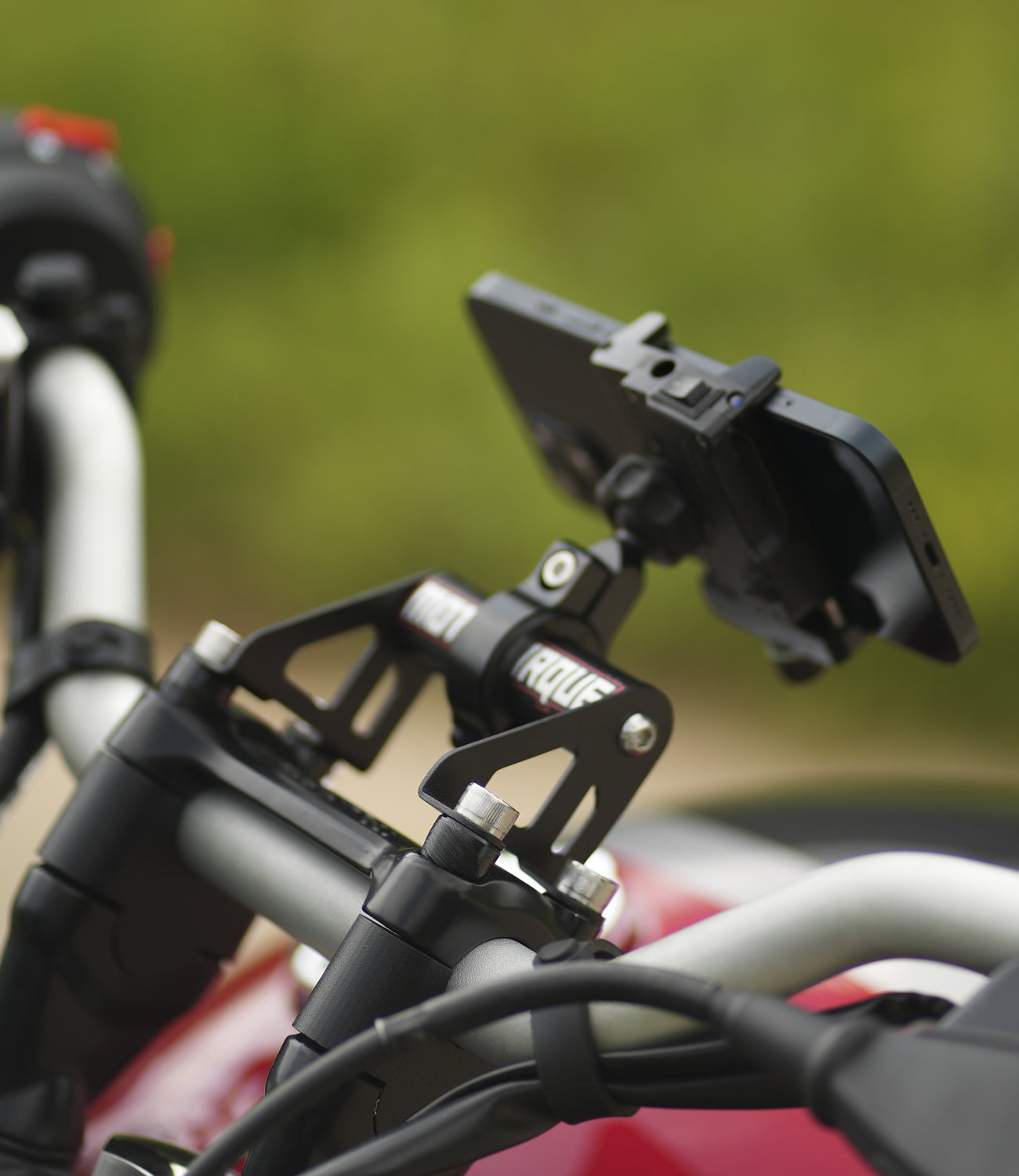 MotoTorque GPS Mount for Triumph Speed 400 — Handlebar Navigation Bracket
