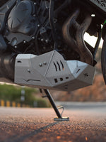 LEGUNDARY Vambrace Bash Plate Silver for Kawasaki Versys 650