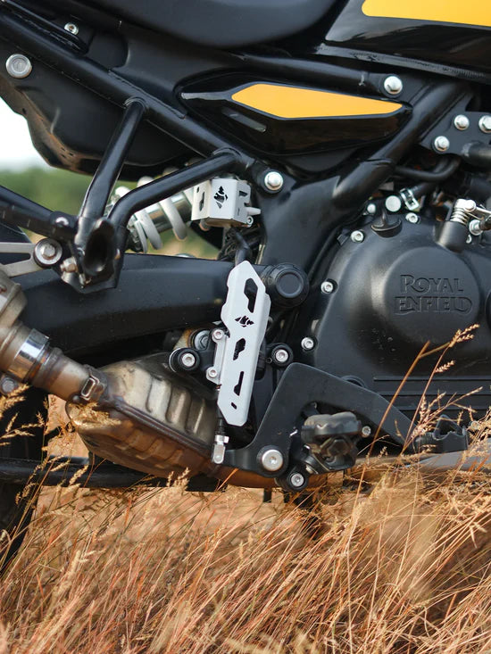 LEGUNDARY Himalayan 450 Casque Rear Break Fluid Guard