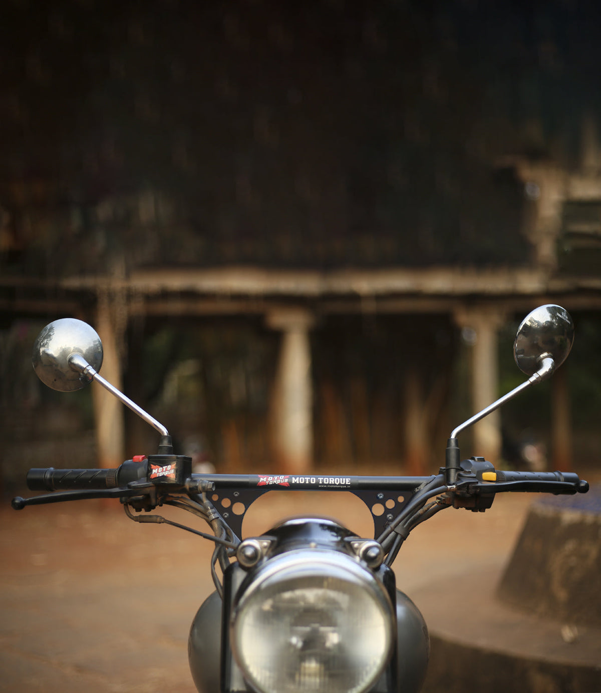 MotoTorque Advento Handlebar for RE Classic 350 - fitted