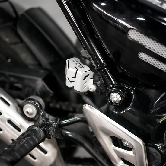 LEGUNDARY Triumph Scrambler 400 X Casque Rear Oil Cap