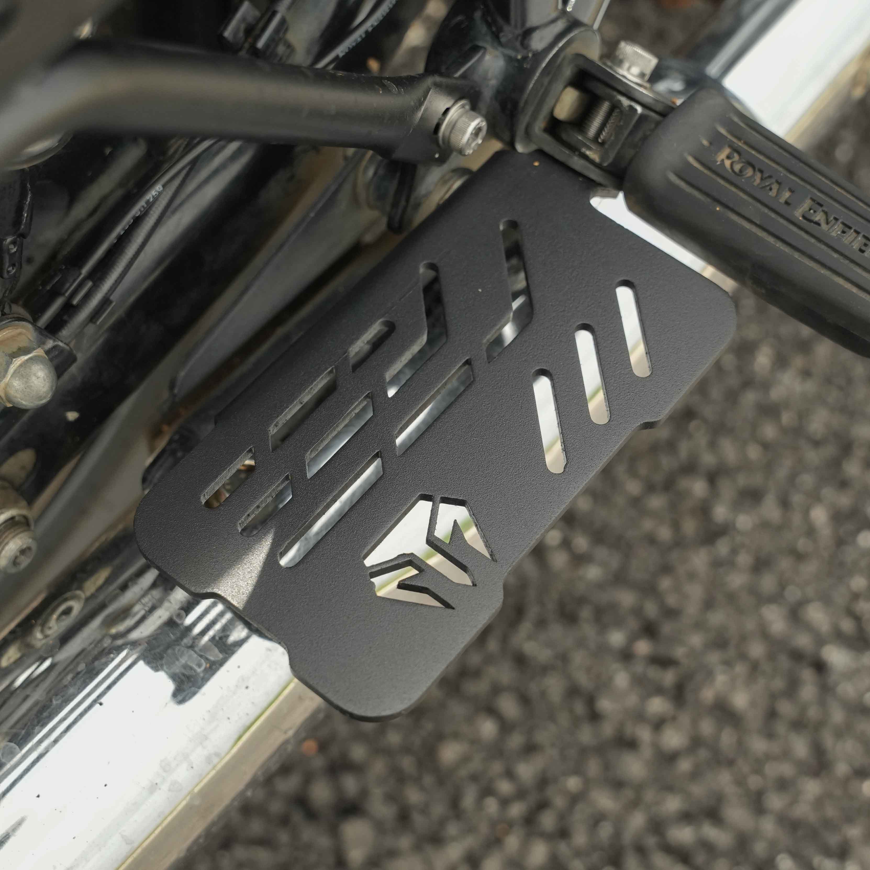 MotoTorque Footrest (Right Side) for Royal Enfield Meteor 350 — Rider Footpeg Upgrade