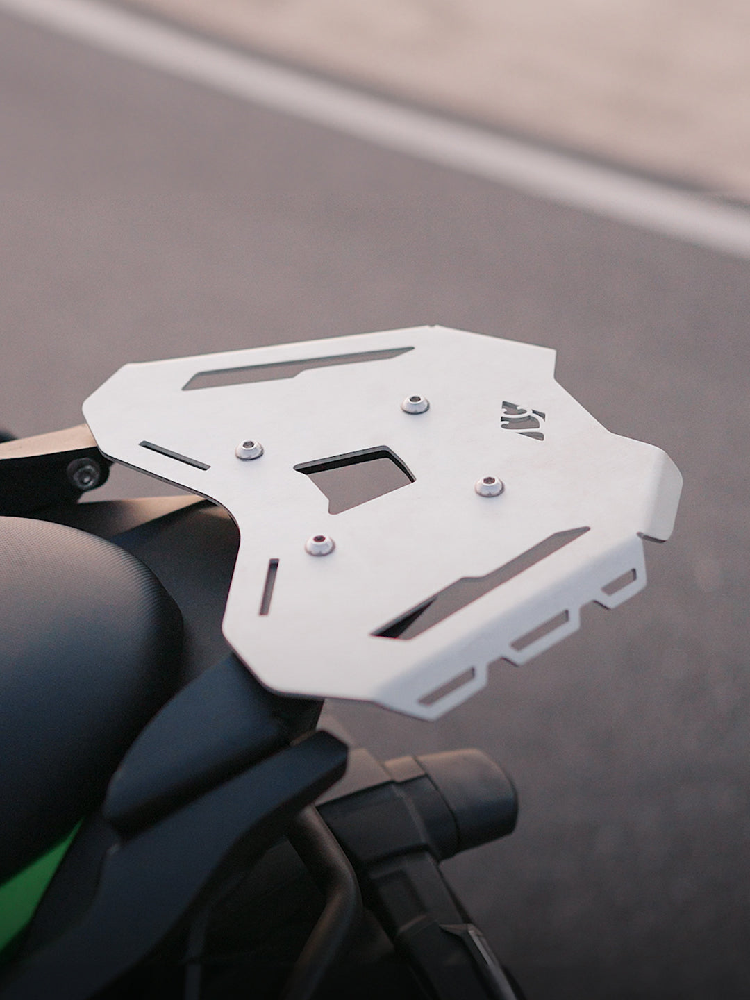 LEGUNDARY Haulier Rear Carrier Silver for Kawasaki Versys 650